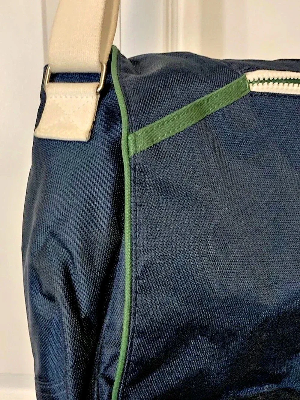 Lacoste messenger bag
